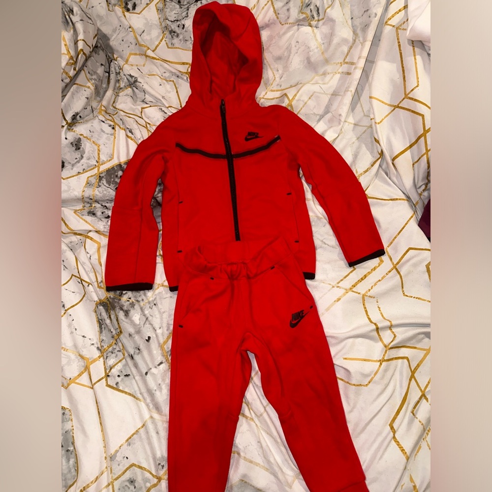 Kids Red Nike Tech